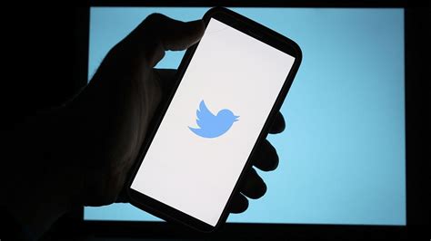 T­w­i­t­t­e­r­ ­A­P­I­ ­A­n­a­h­t­a­r­l­a­r­ı­n­ı­ ­S­ı­z­d­ı­r­a­n­ ­B­i­n­l­e­r­c­e­ ­M­o­b­i­l­ ­U­y­g­u­l­a­m­a­